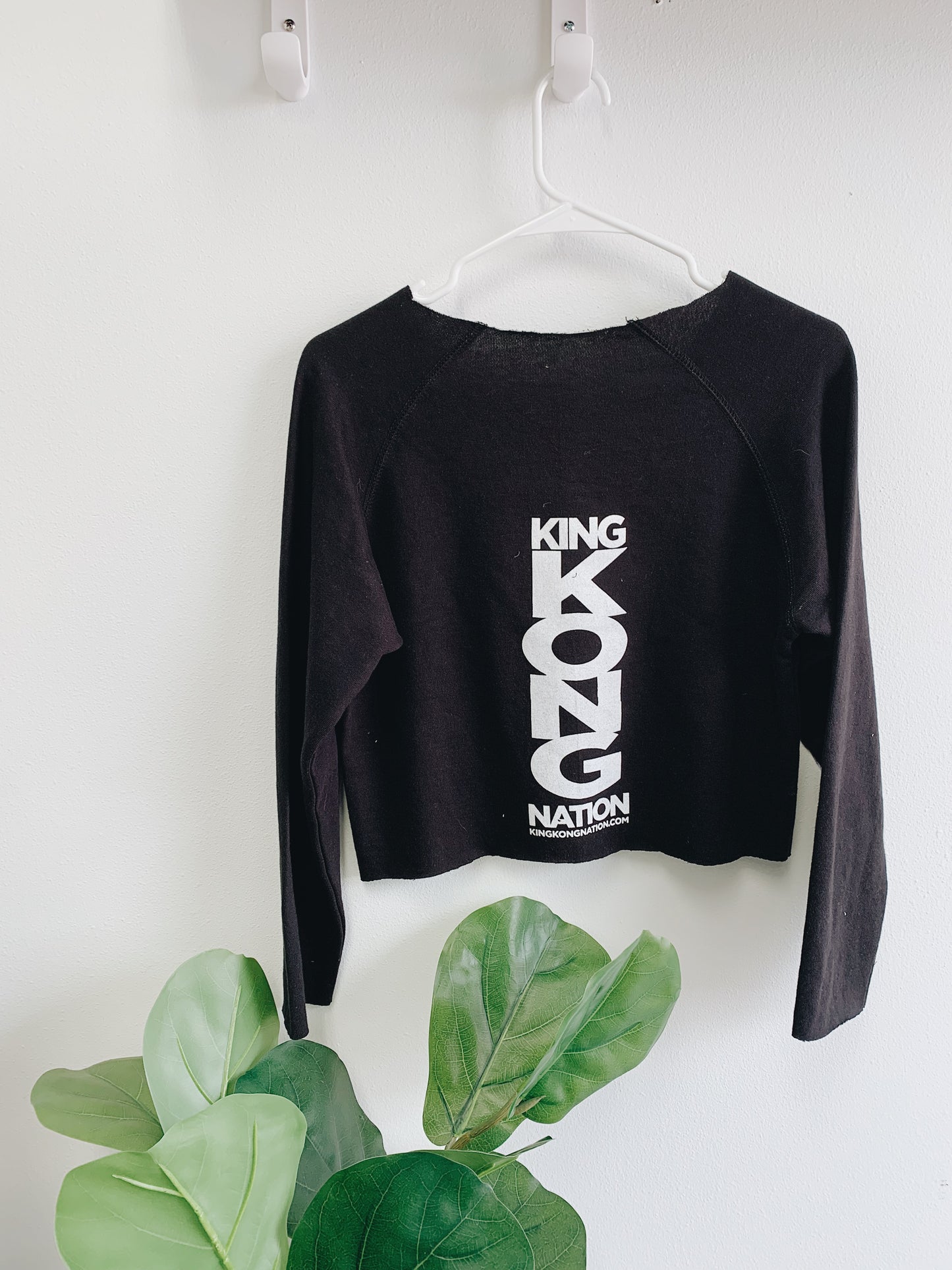 Kong Cropped Sweater - Black